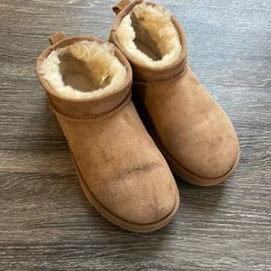 UGG ULTRA MINI!